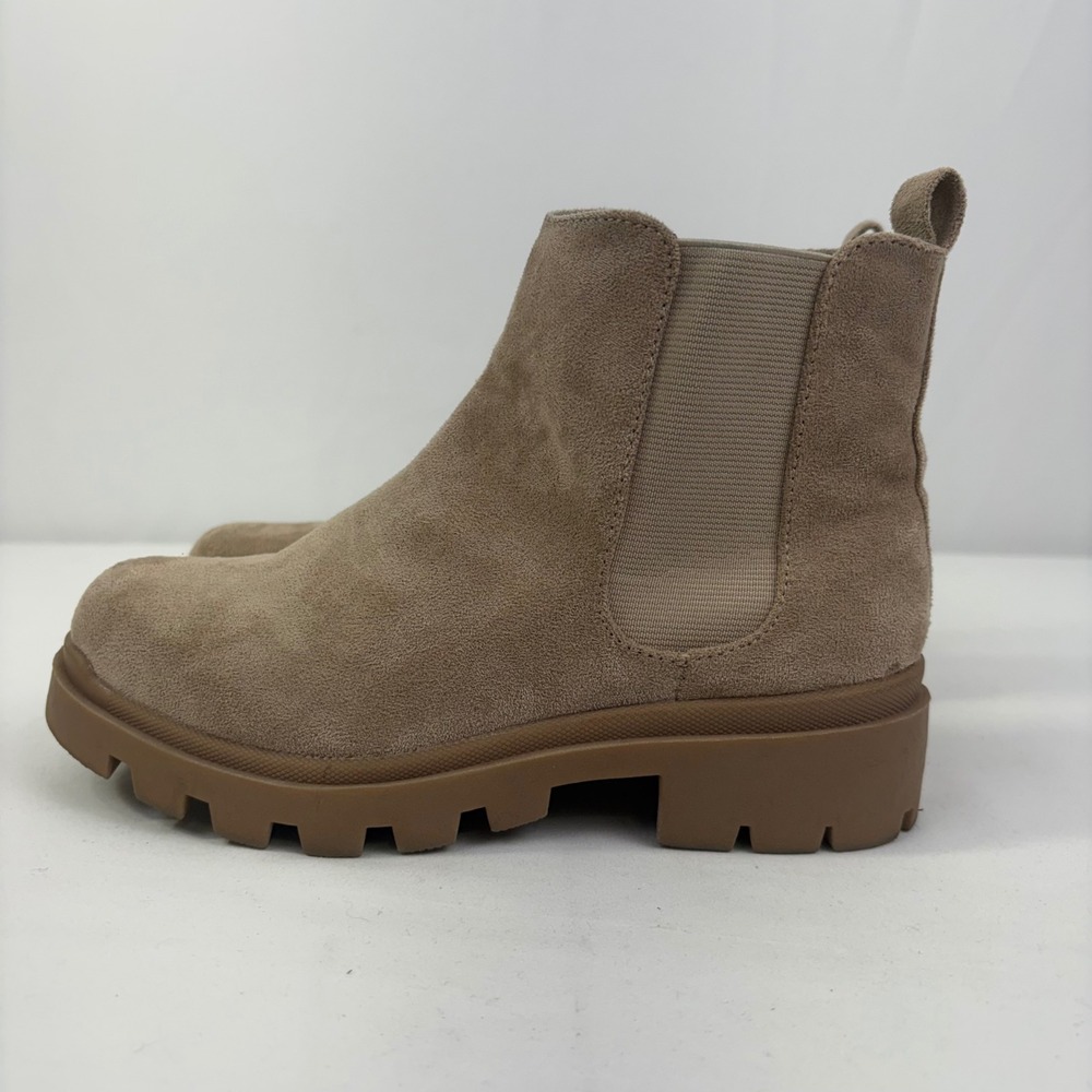 Madden Girl Kids Tan Suede Lug Sole Chelsea Ankle Boots Size 2
